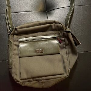 Nine West cross body bag purse green